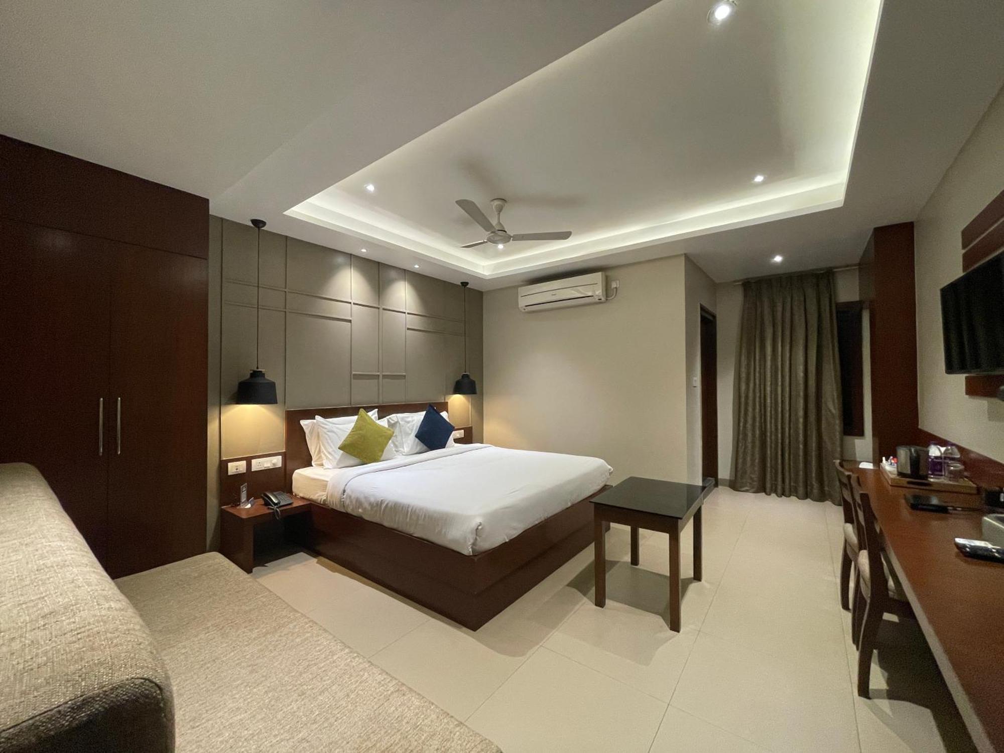 Hotel Five Elements Visakhapatnam Esterno foto
