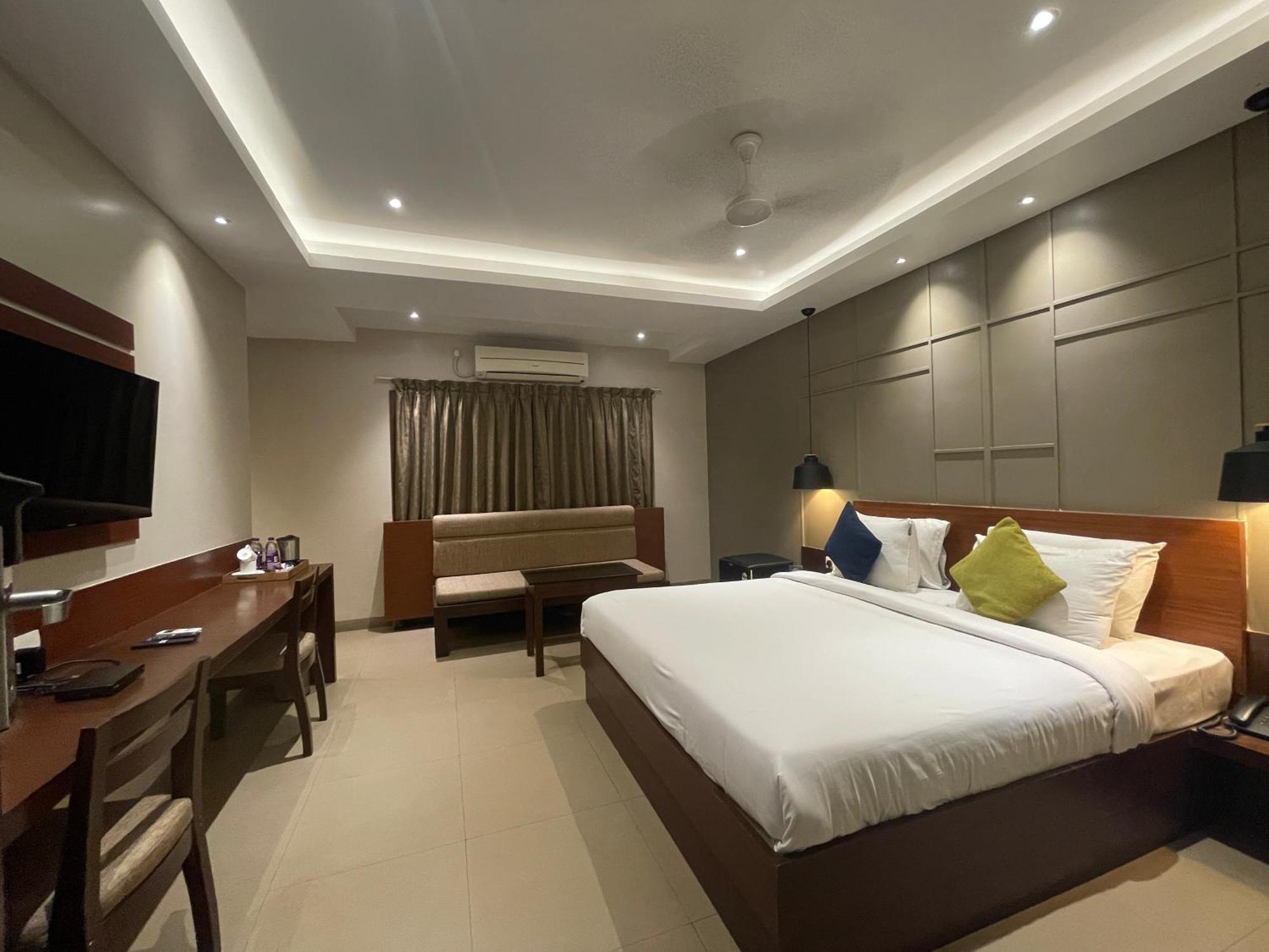 Hotel Five Elements Visakhapatnam Esterno foto